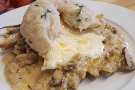 Käseknödel aug Geschnetzeltem