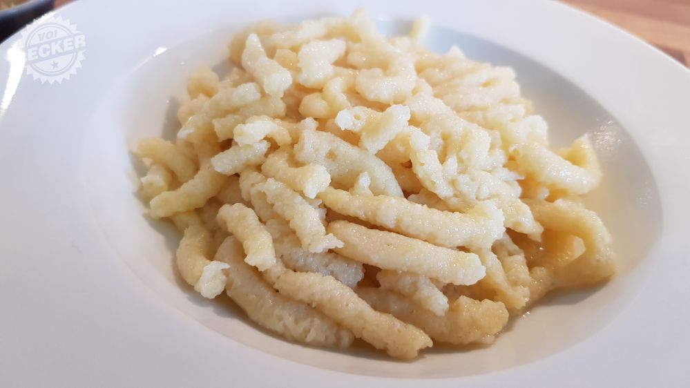 Fertige frizle Spätzle