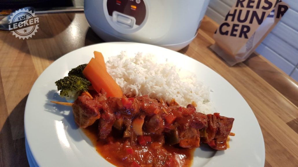 Schaschlik mit Reis und Gemüse