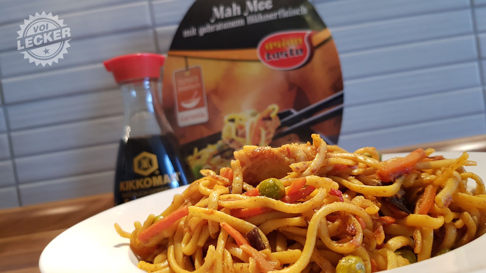 Mah Mee mit Sojasauce