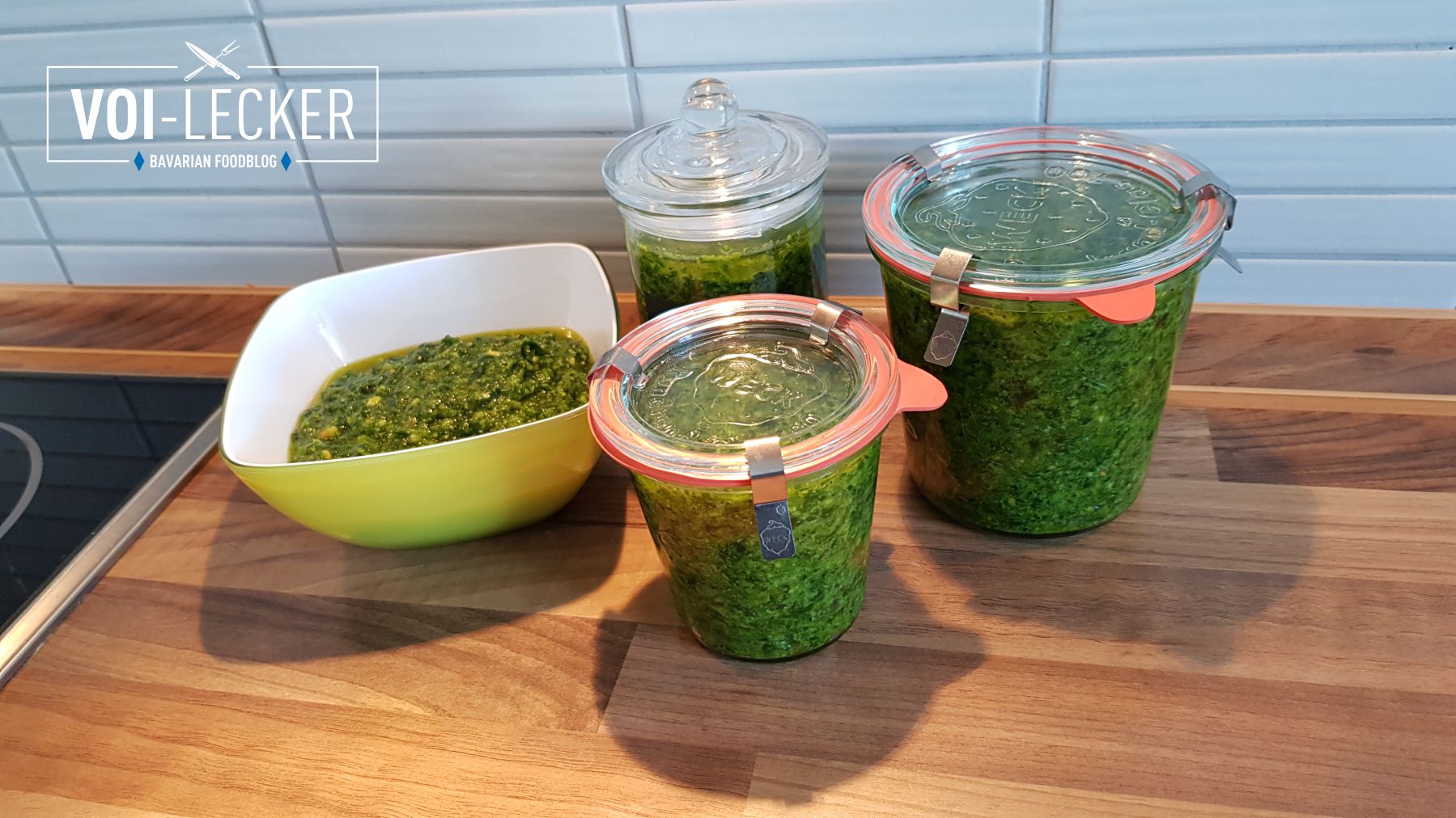 Bärlauchpesto in Gläsern