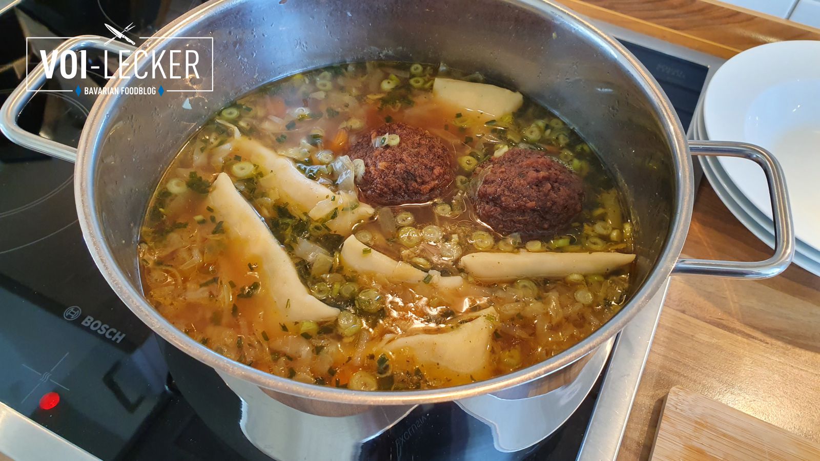Krautsuppe mit Einlagen