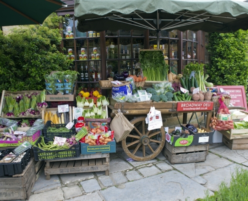 Frische Lebensmittel bei einem Marktstand