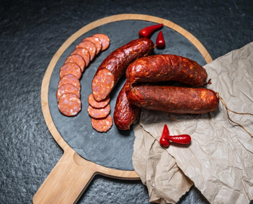 Paprikawürste aus dem Räucherofen